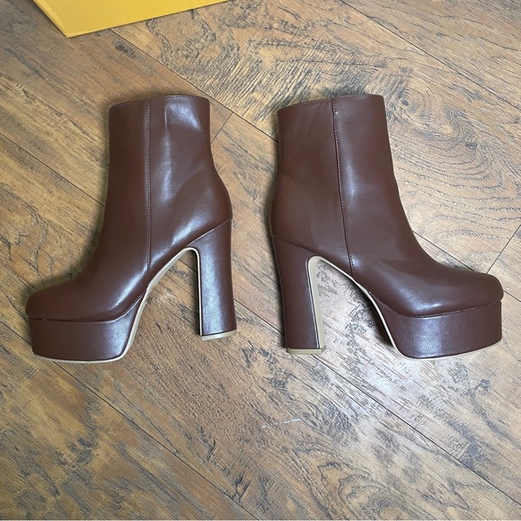 Chase&Chloe brown faux leather heeled booties side zip block heel platform sz 9 - Picture 11 of 14